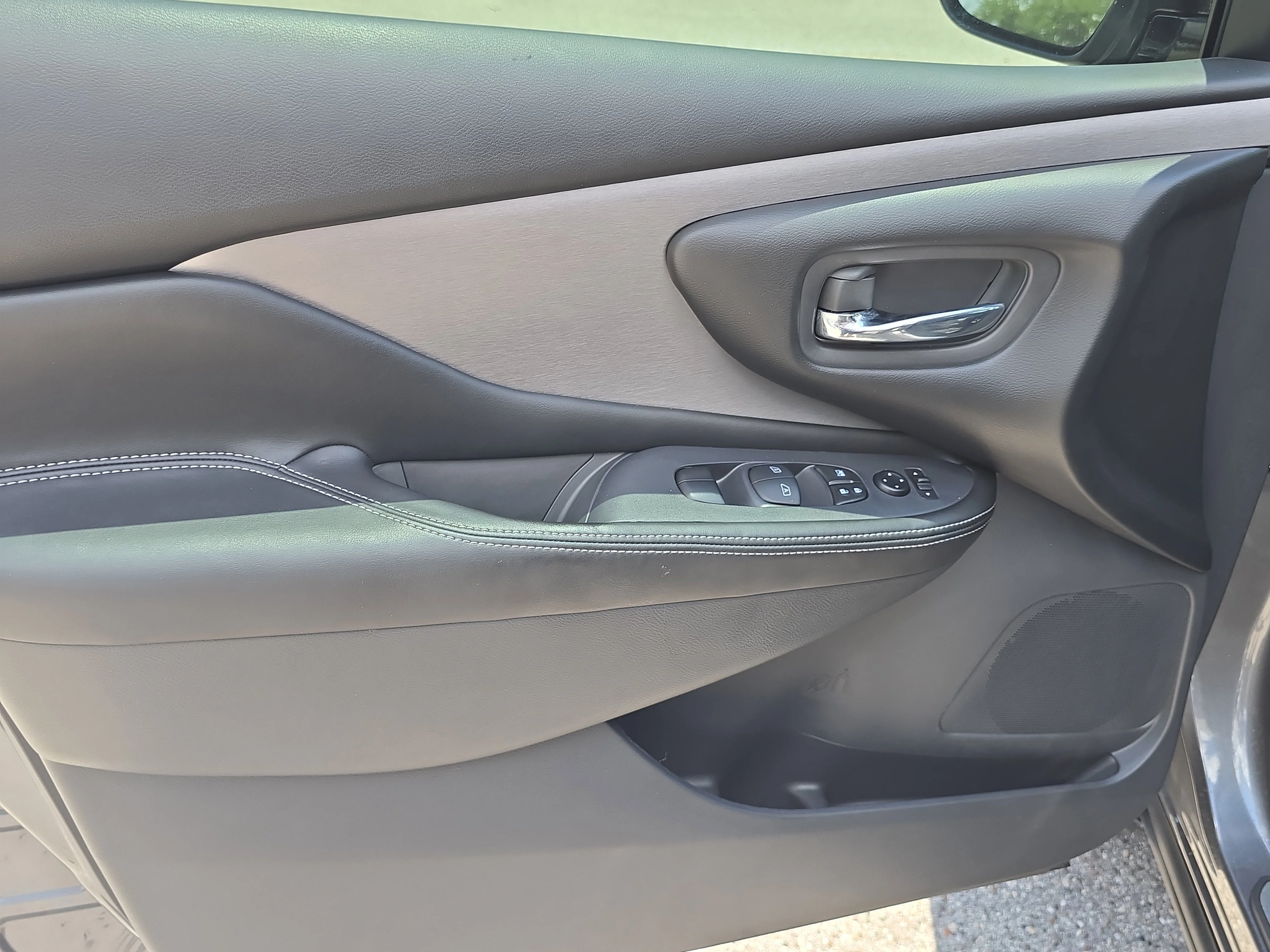 Certified Used 2024 Gun Metallic Nissan SV image 17