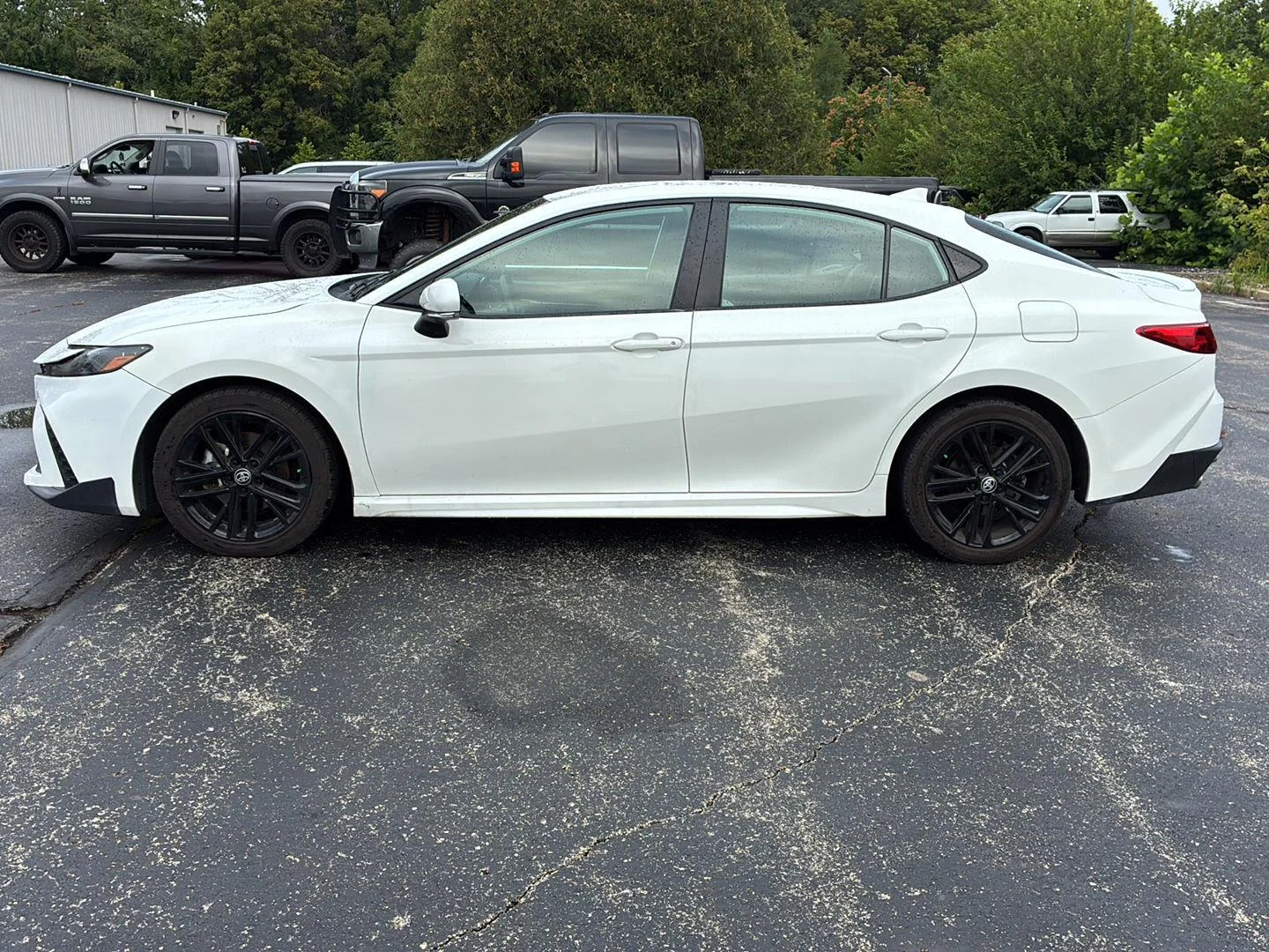Used 2025 Ice Toyota XSE image 2