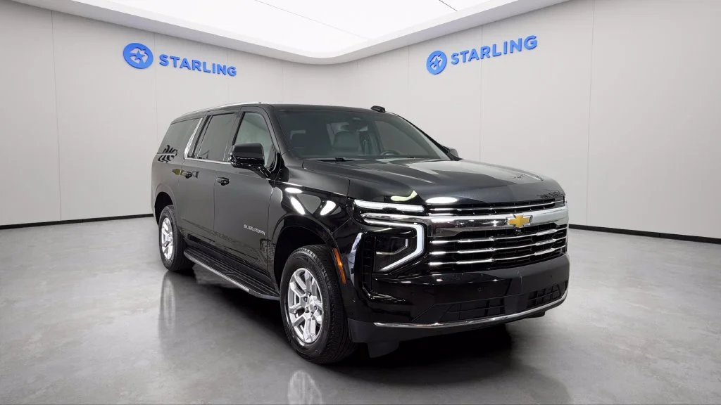 Used 2025 Black Chevrolet LT image 15