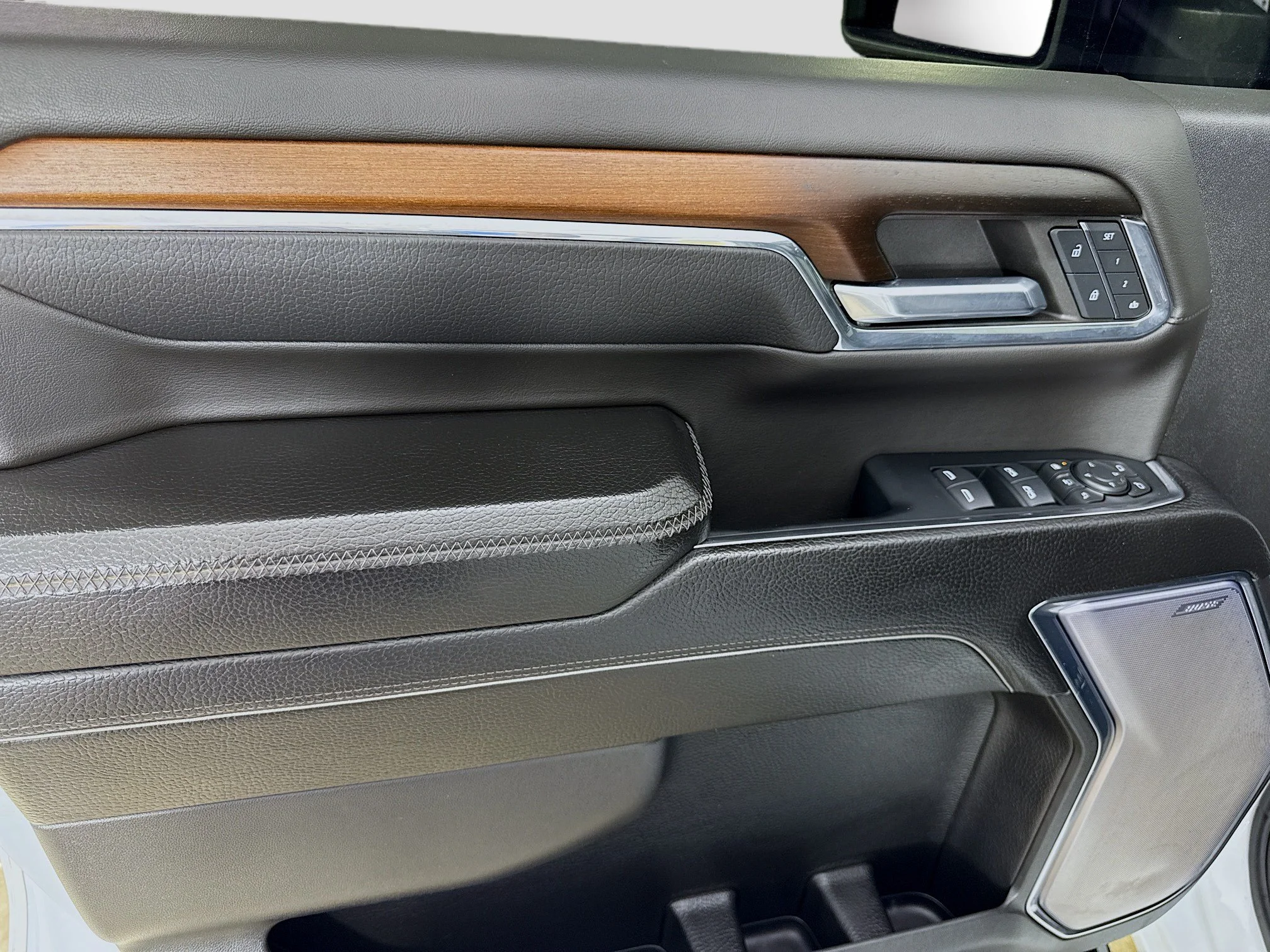 Used 2024 Summit White GMC Denali image 20