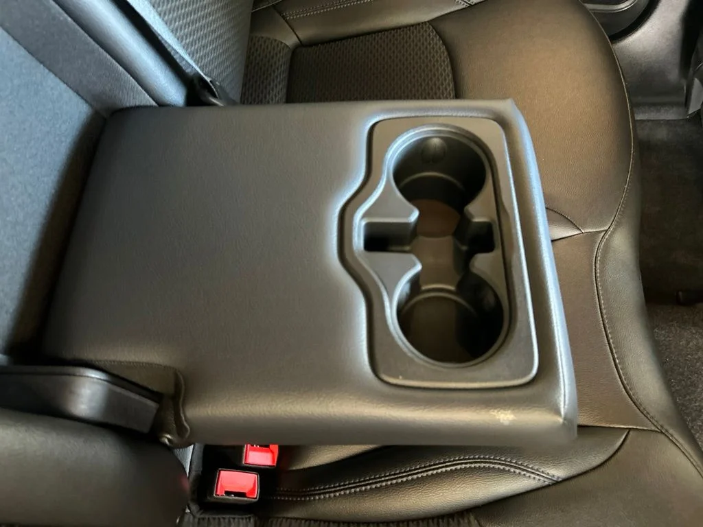 Used 2025 Blue Jeep Latitude image 29
