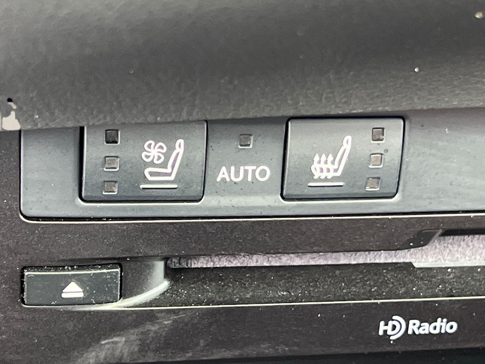 2022 Lexus ES F SPORT - Photo 31