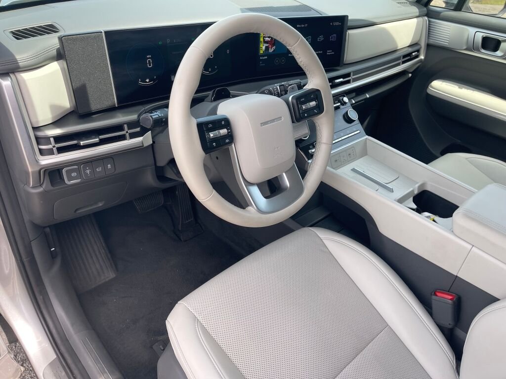 Certified Used 2026 Shimmering Silver Hyundai SEL image 5