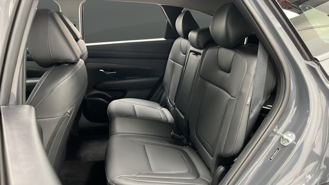 Used 2025 Ecotronic Gray Hyundai SEL Convenience image 22