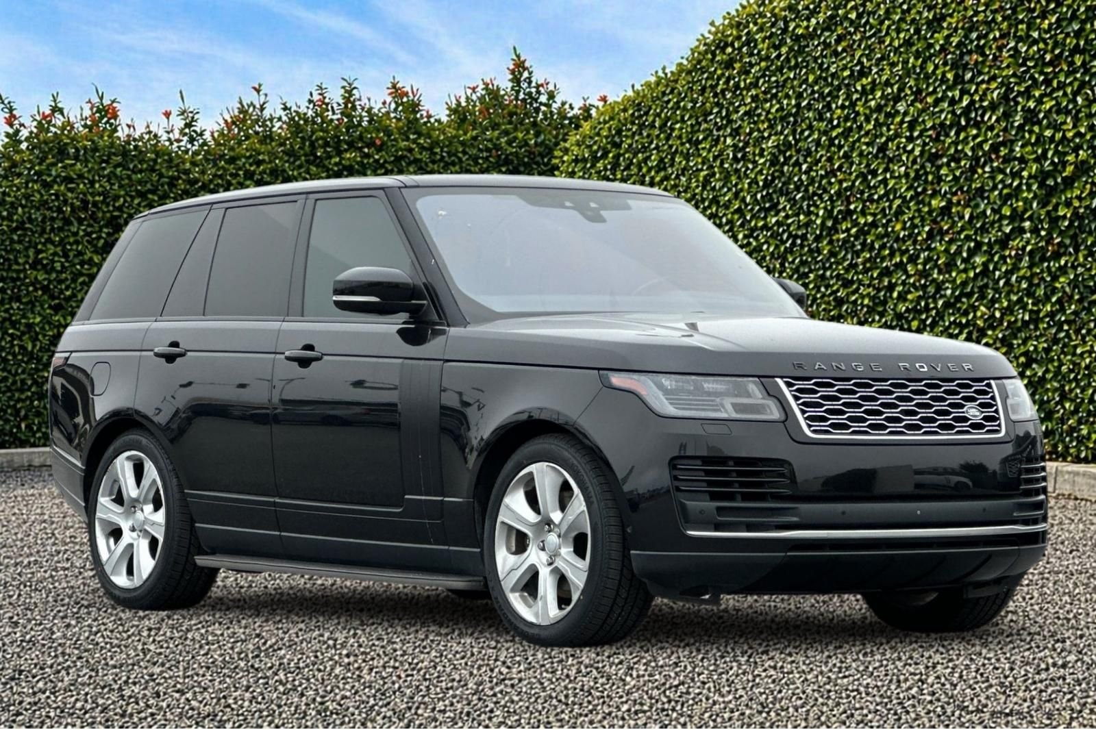 Pre-Owned 2019 Land Rover Range Rover 5.0L V8 Supercharged 4D