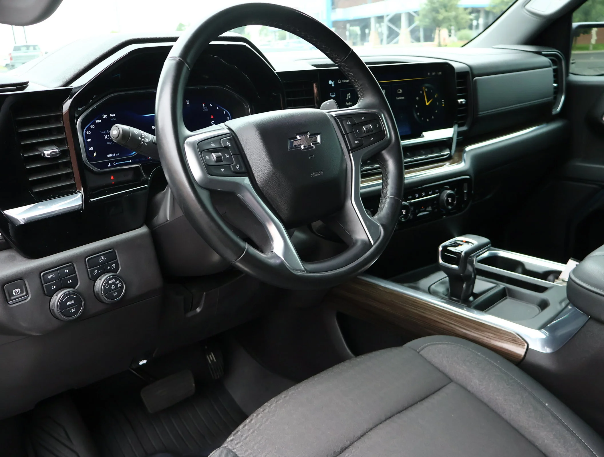 Used 2024 Slate Gray Metallic Chevrolet LT Trail Boss image 3