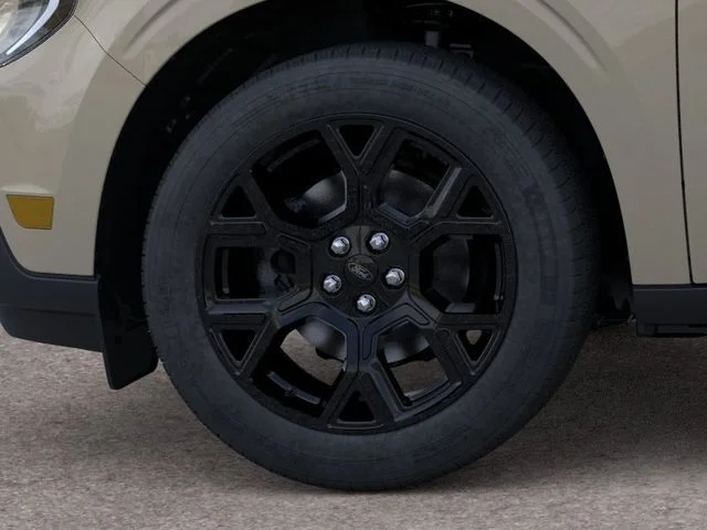 New 2025 Desert Sand Ford Lariat image 20