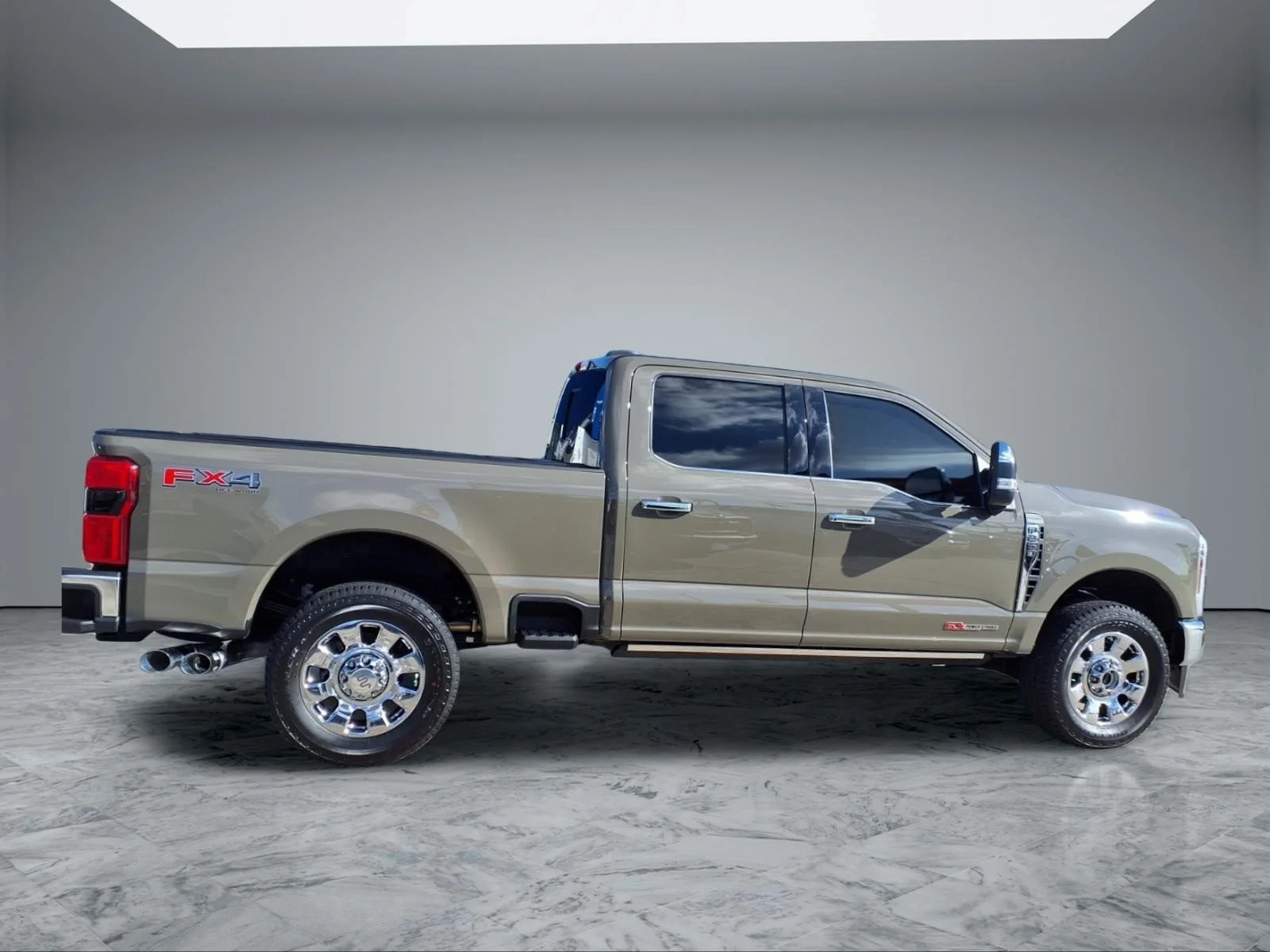 Used 2026 Gray Ford King Ranch image 8