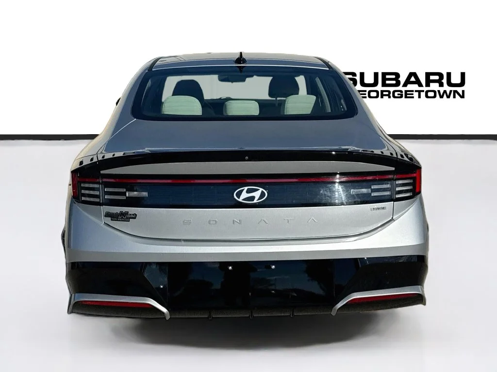 Used 2024 Silver Hyundai SEL image 6