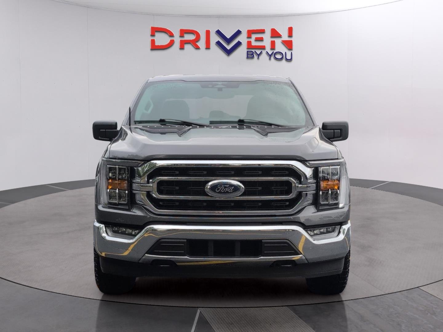 Used 2023 Carbonized Gray Ford XLT image 9