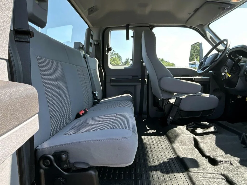 Used 2024 Black Ford  image 15