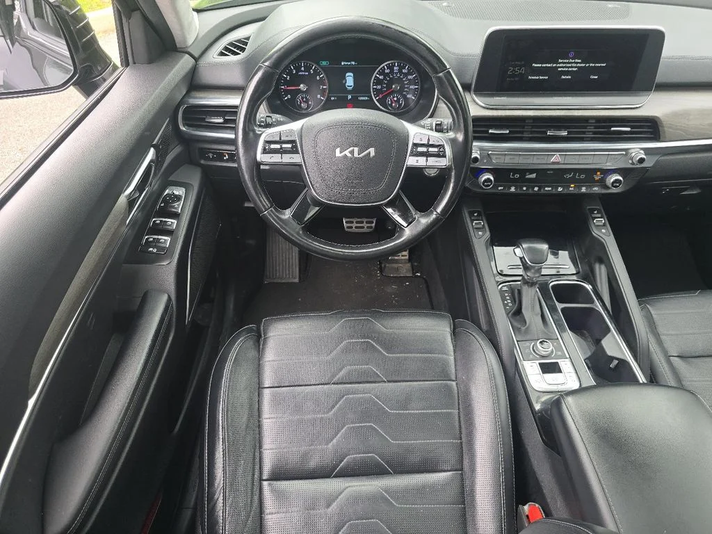 Used 2022 Black Kia SX image 27