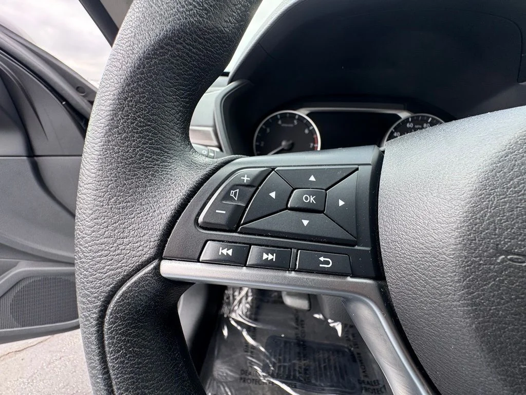 Used 2024 Black Nissan 2.5 SV image 21