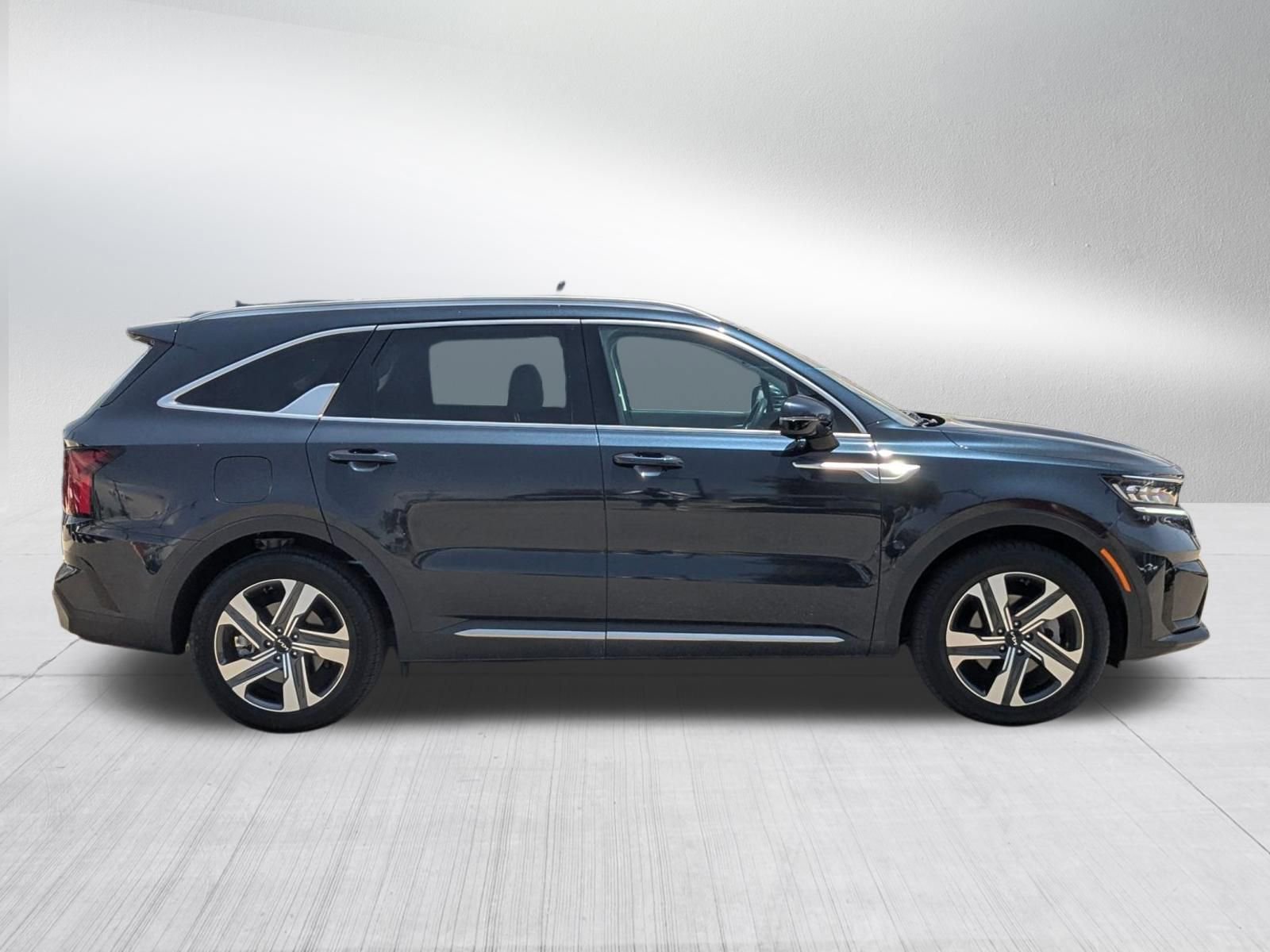 Used 2024 Gravity Blue Kia SX Prestige image 6
