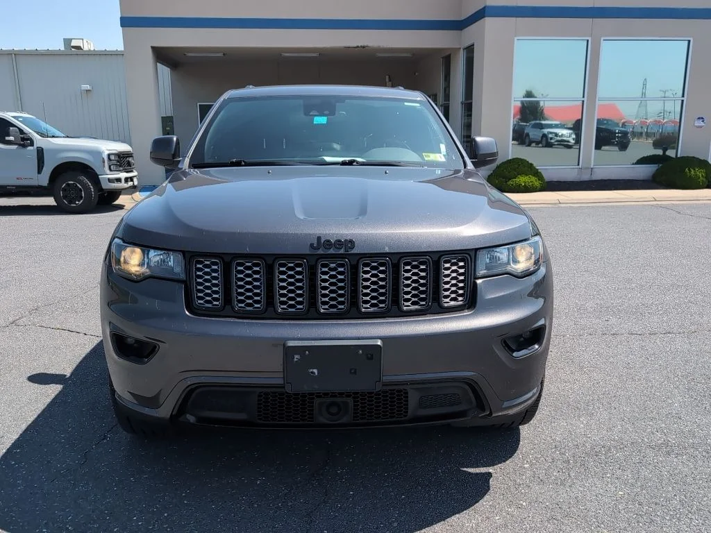 Certified Used 2021 Gray Jeep Laredo X image 3