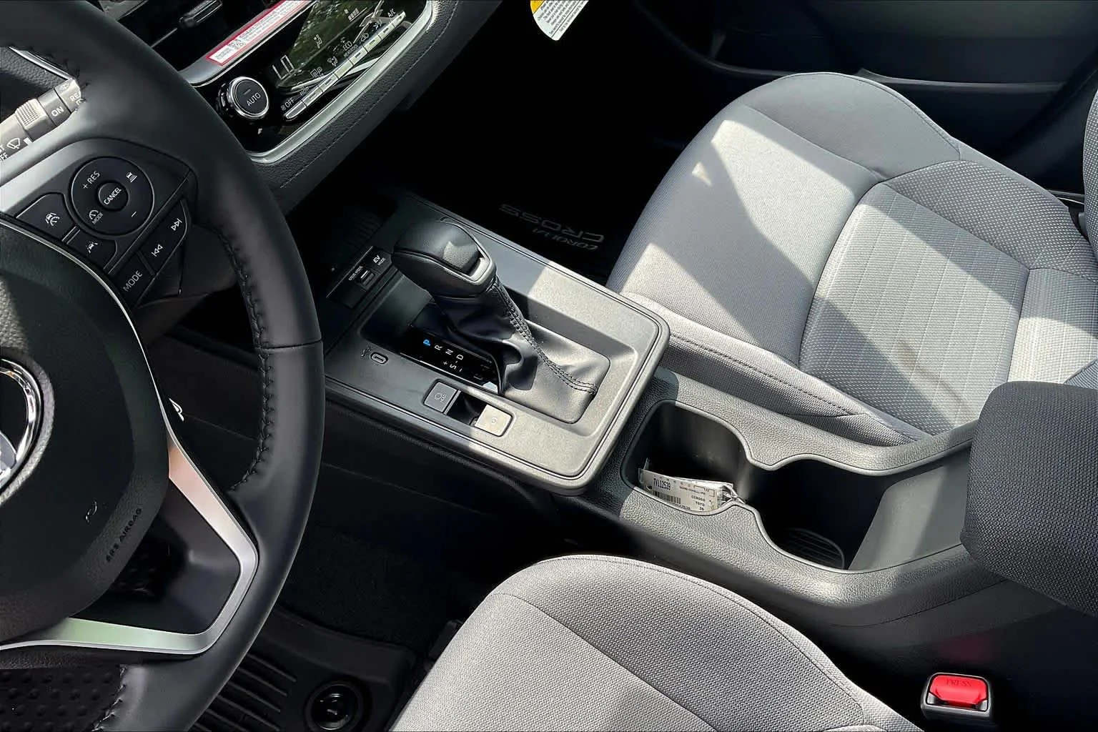 New 2026 Wind Chill Pearl Toyota Hybrid SE image 7