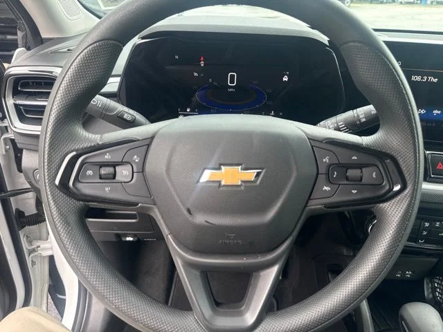 Used 2026 White Chevrolet LT image 12
