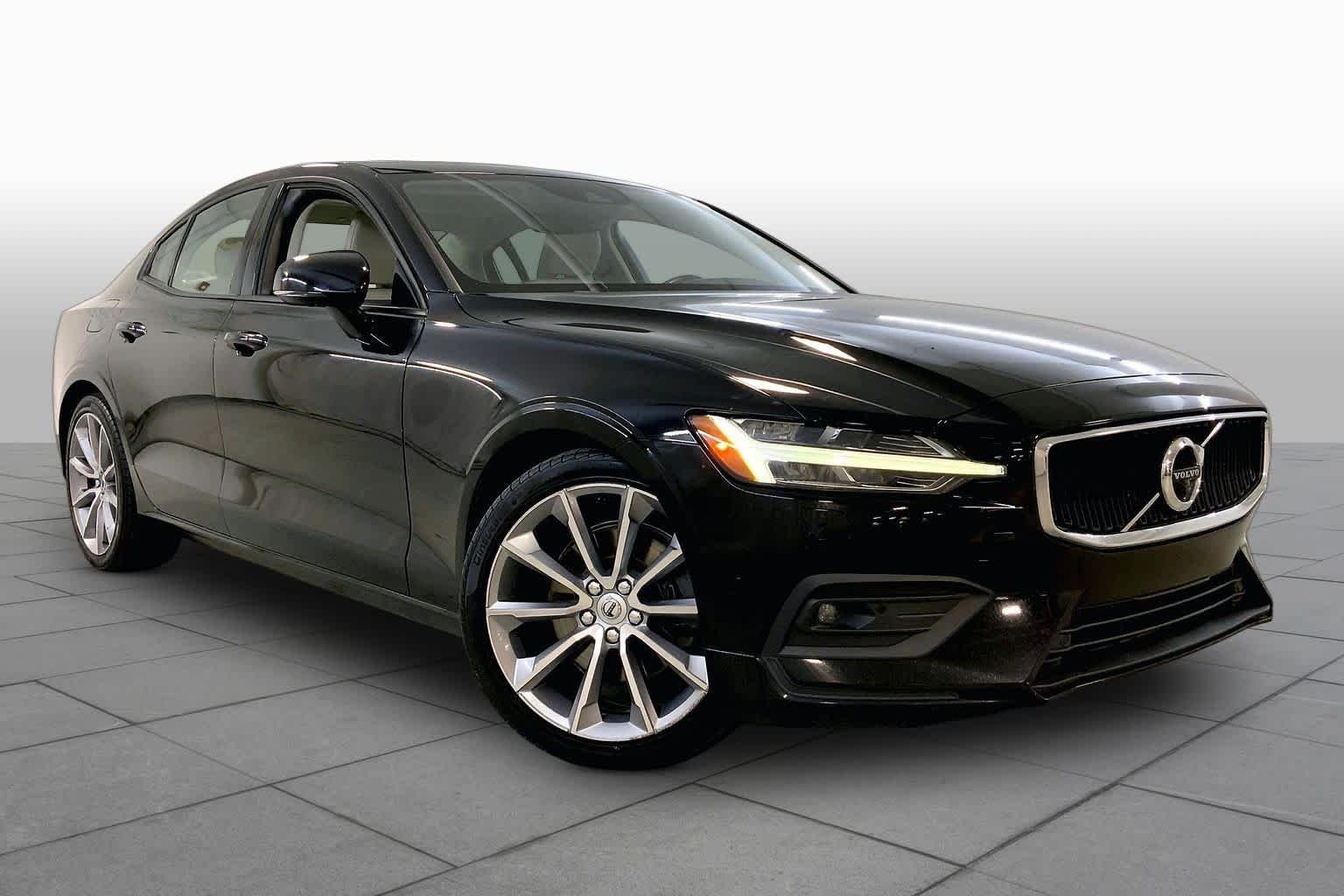 Used 2019 Volvo S60 Momentum with VIN 7JR102FK9KG001717 for sale in Merriam, KS