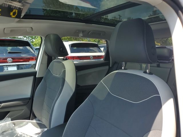 New 2026 White Volkswagen 1.5T SE image 22