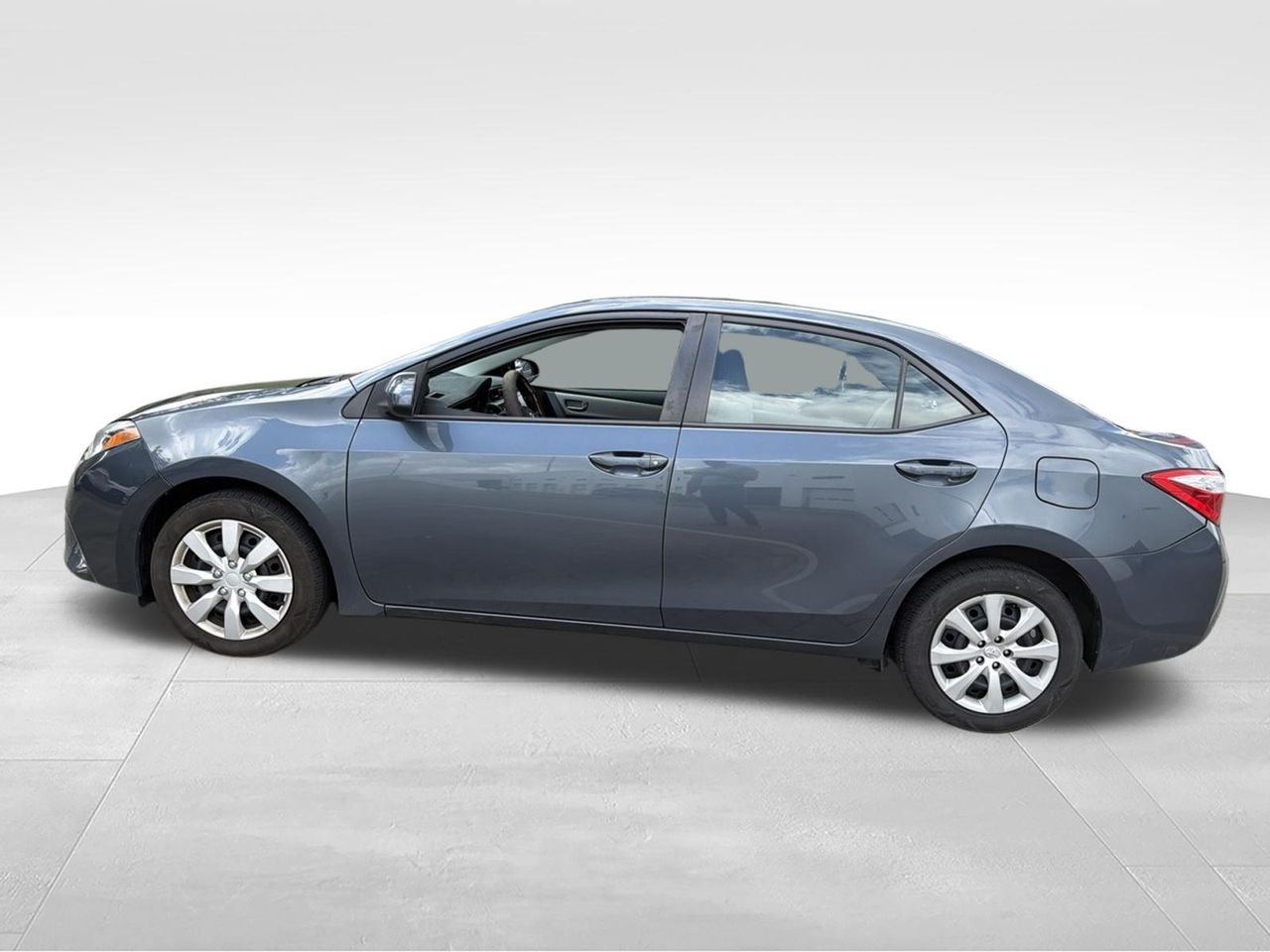 Used 2015 Gray Toyota LE ECO Premium image 6