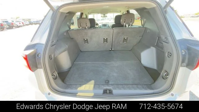 Used 2019 Silver Chevrolet LT image 33