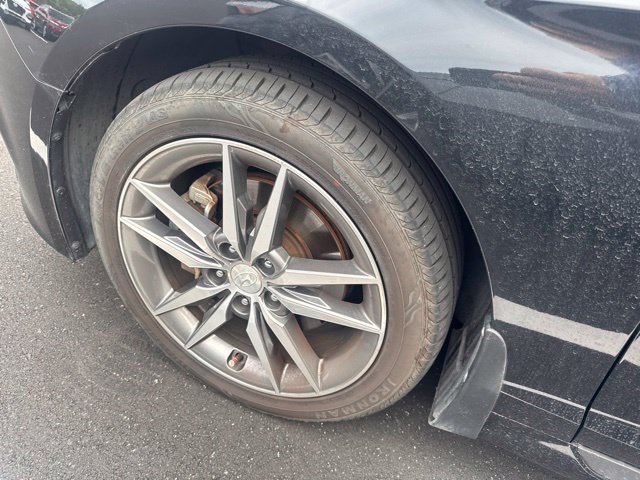 Used 2015 Black Hyundai Sport 2.0T image 5