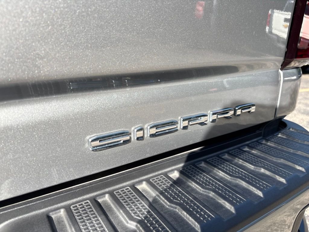 Used 2025 Silver GMC Denali image 30