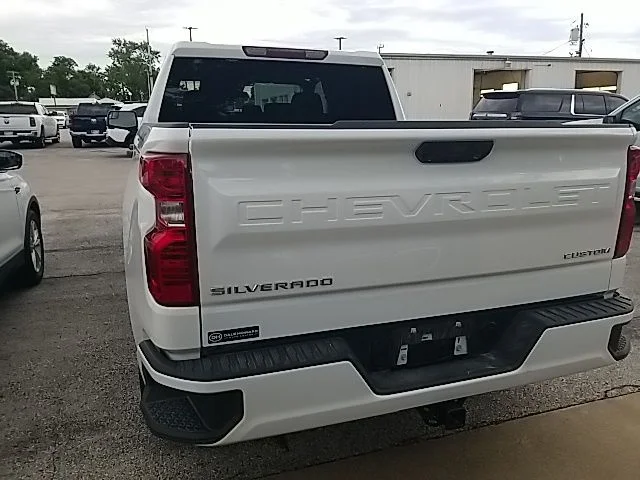 Used 2026 White Chevrolet Custom image 22