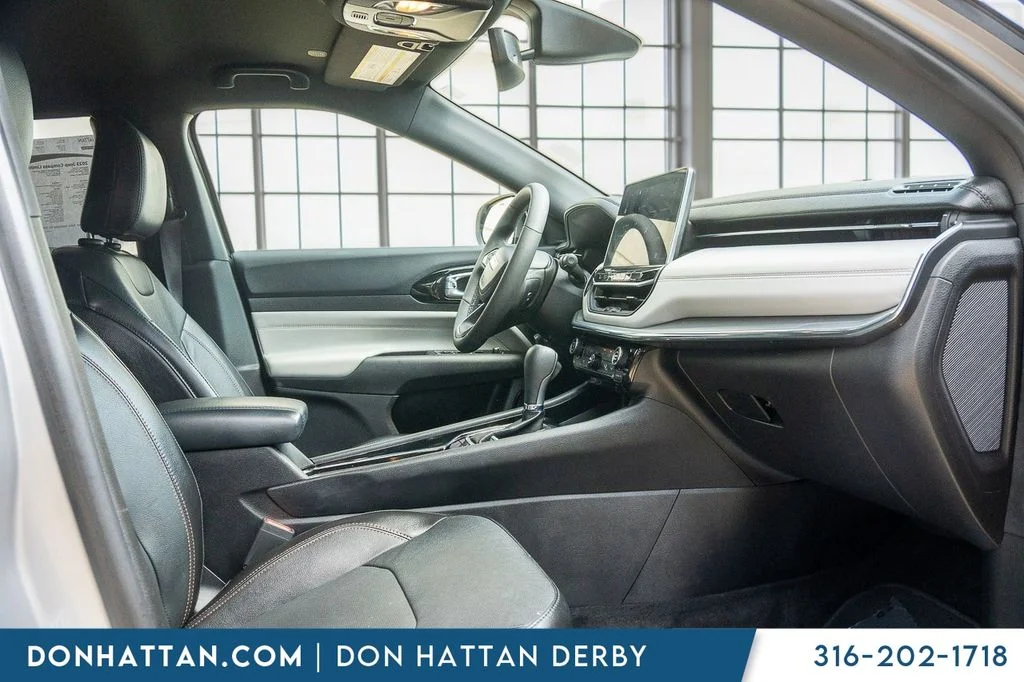 Used 2023 Silver Jeep Limited image 26