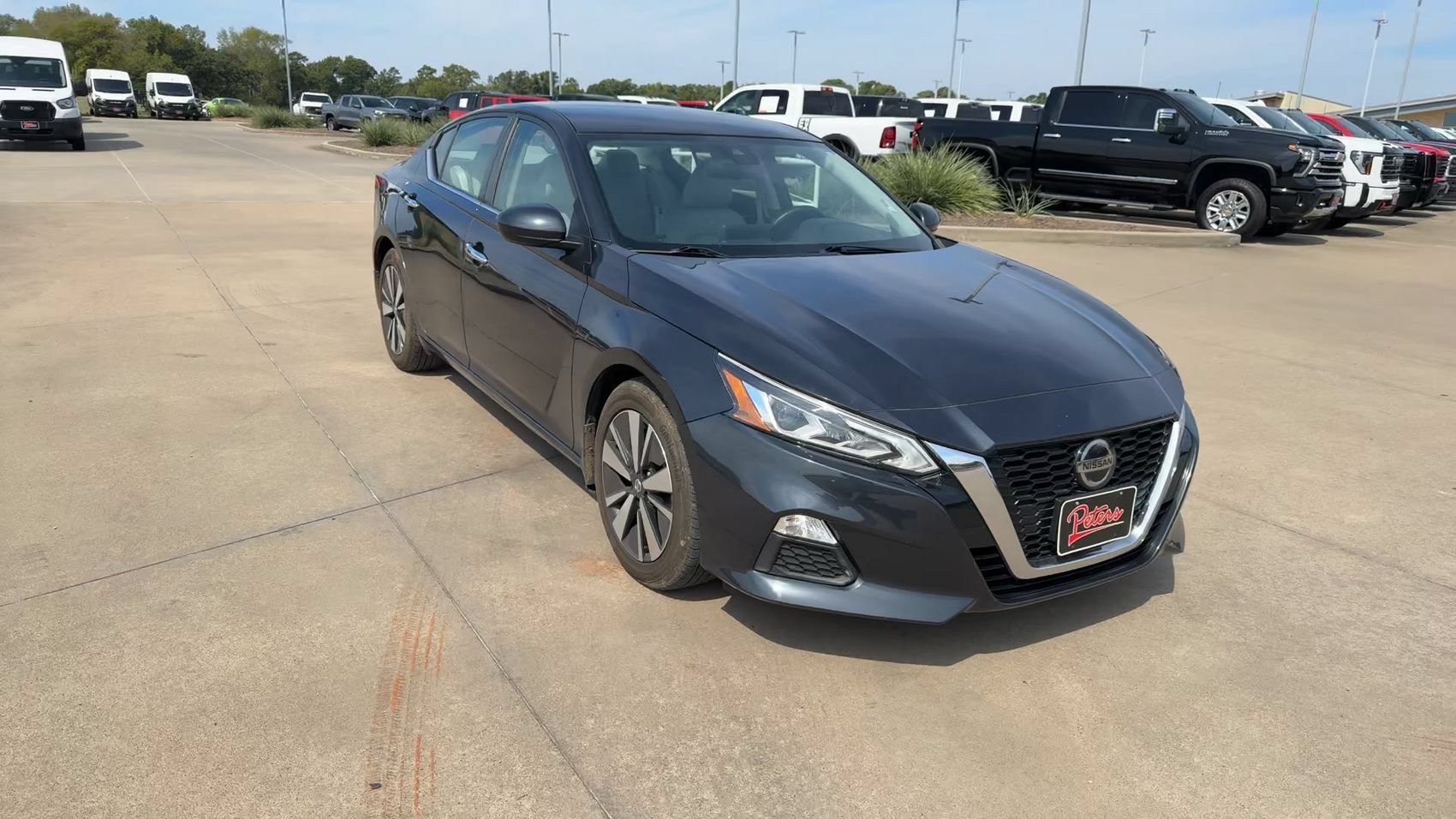 Used 2022 Storm Blue Metallic Nissan 2.5 SV image 3