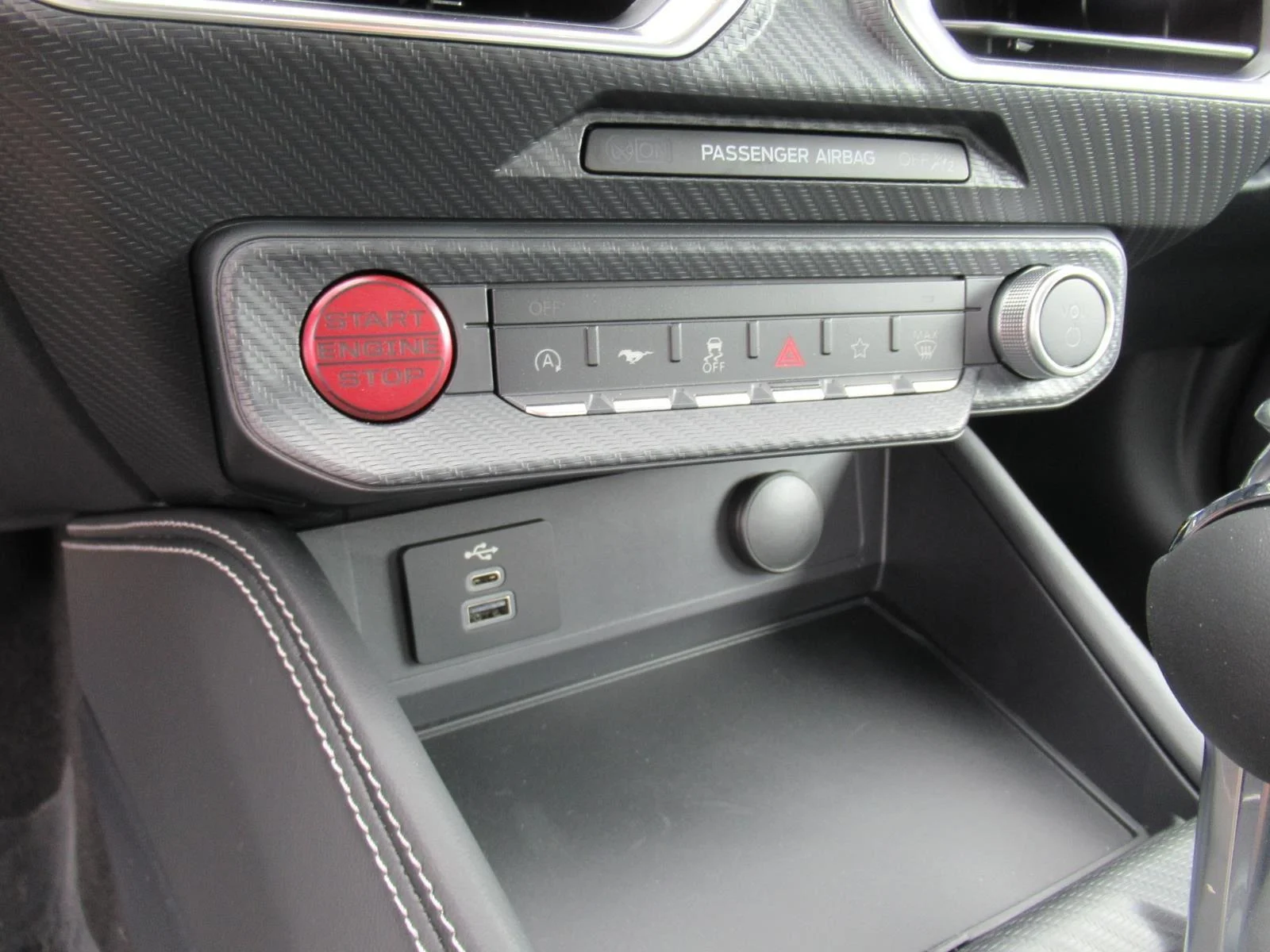 2025 Ford Mustang EcoBoost Premium Fastback - Photo 23