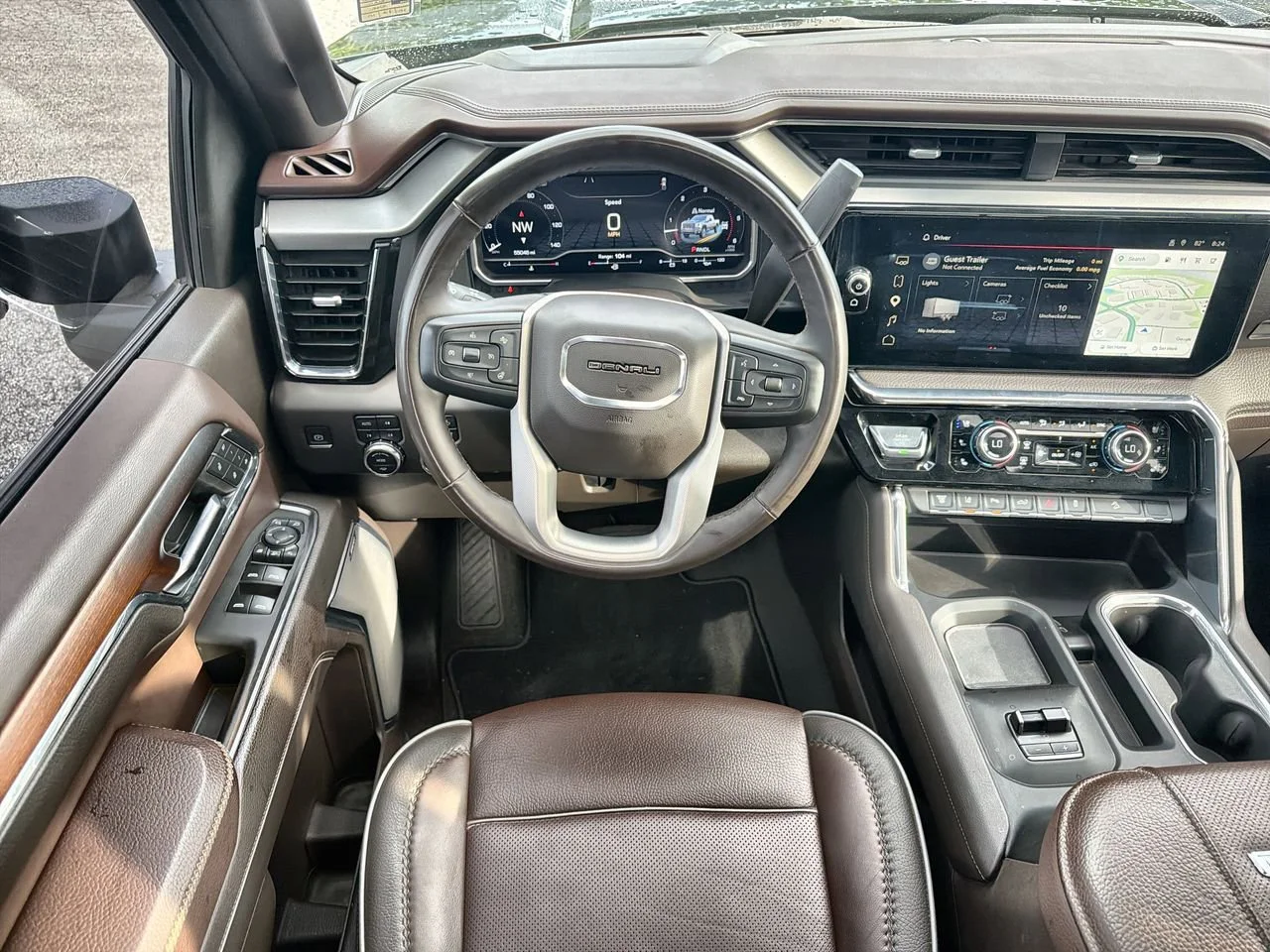 Used 2024 Onyx Black GMC Denali image 10