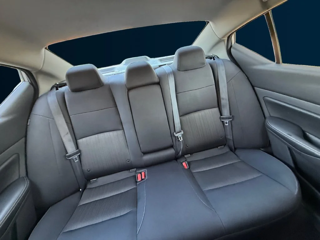 Used 2024 Silver Nissan 2.5 SV image 18