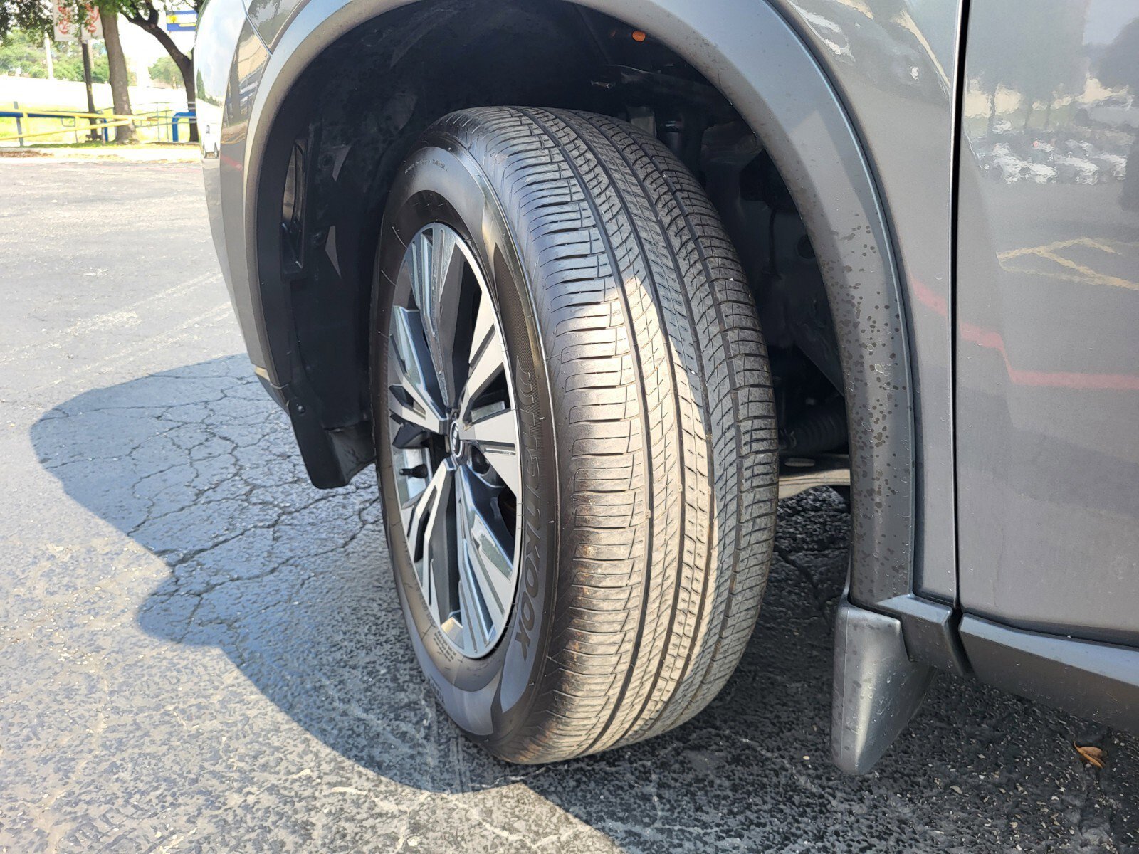Used 2023 Gun Metallic Nissan SV image 34