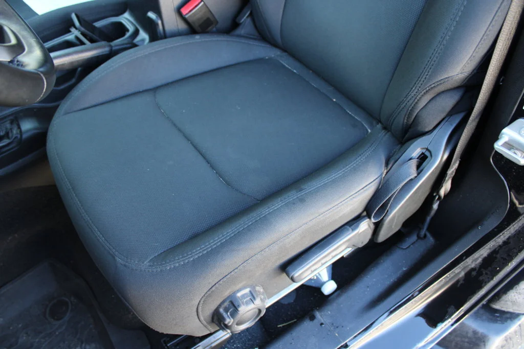 Used 2022 Black Jeep Sport S image 15