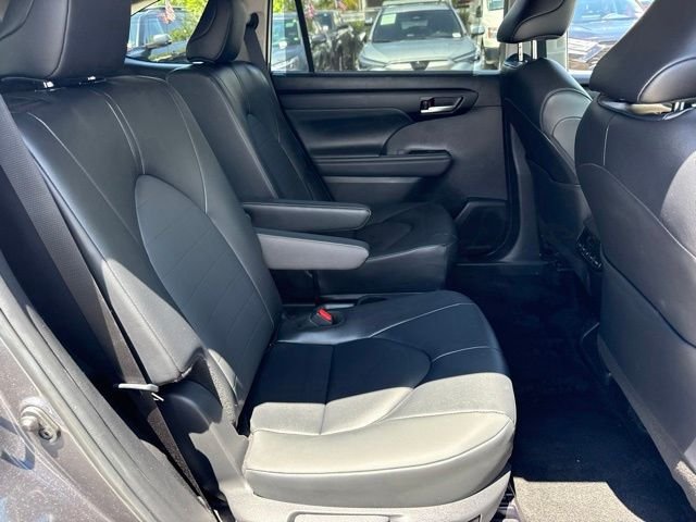 2025 Toyota Highlander XLE - Photo 25