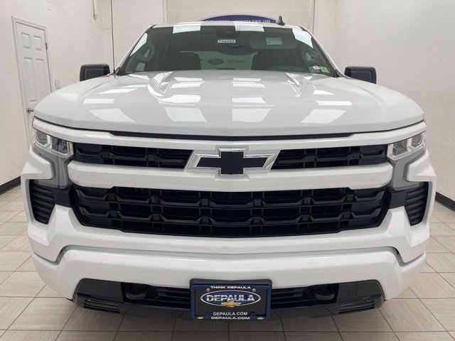 New 2026 Summit White Chevrolet RST image 17