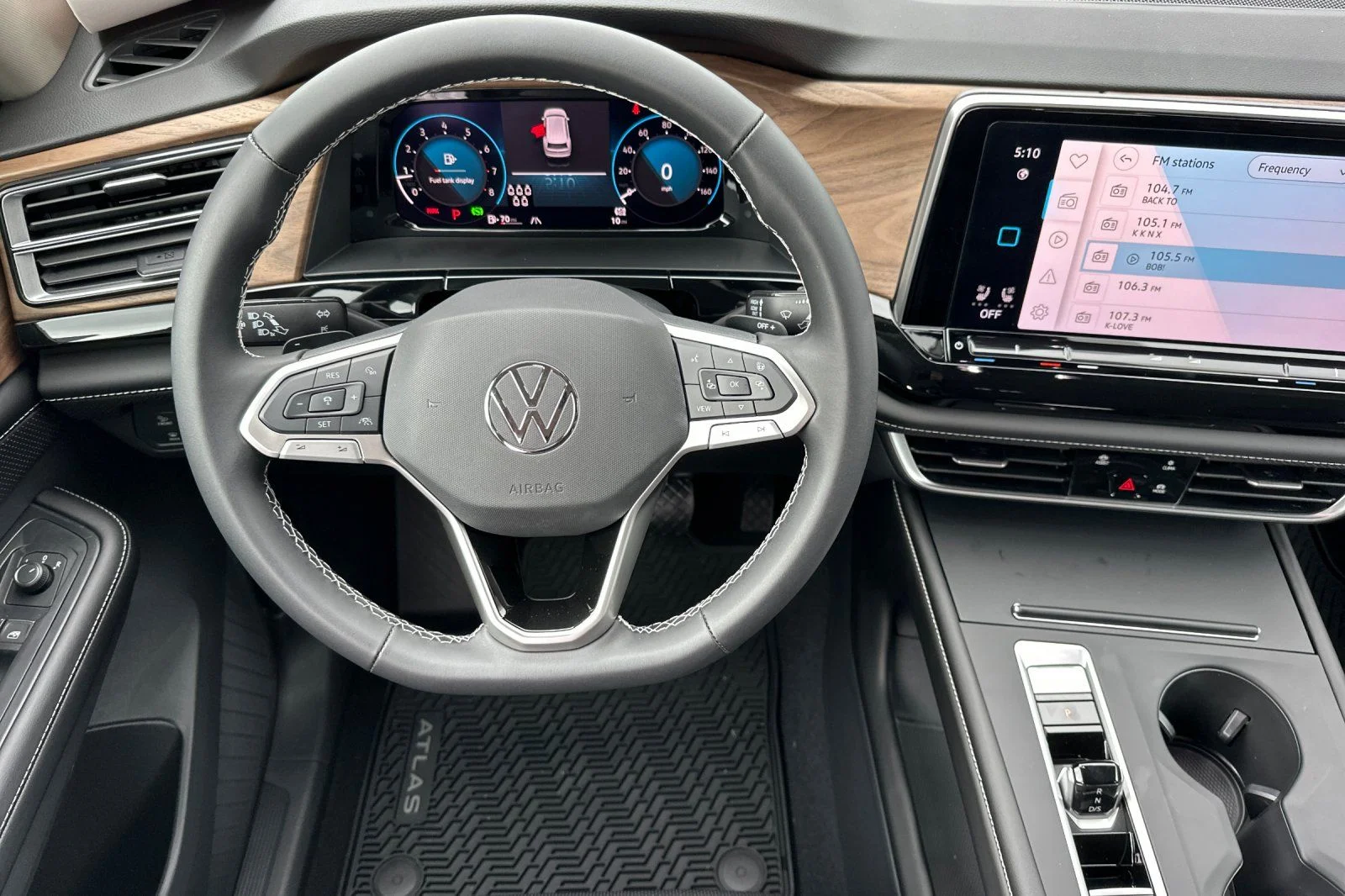 New 2026 White Volkswagen 2.0T SE image 13