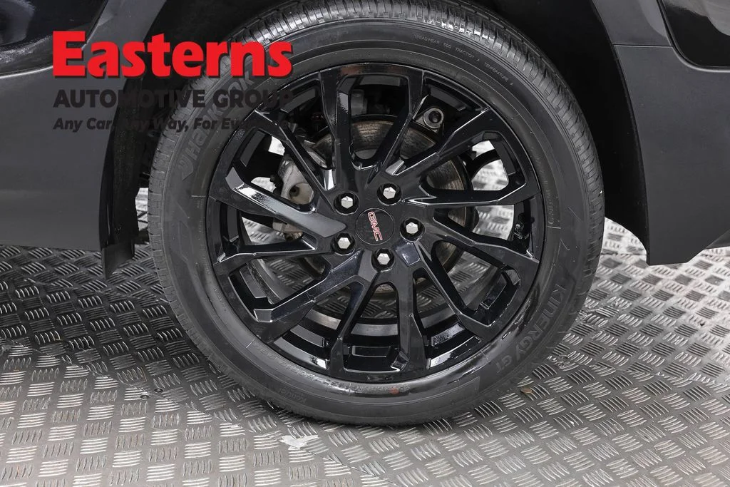 Used 2023 Black GMC SLE image 34