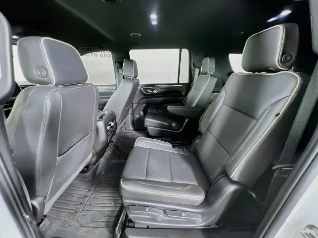 Used 2024 White GMC SLT image 23