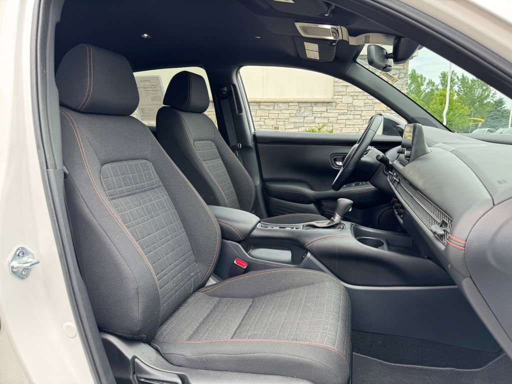 2025 Honda HR-V Sport - Photo 37