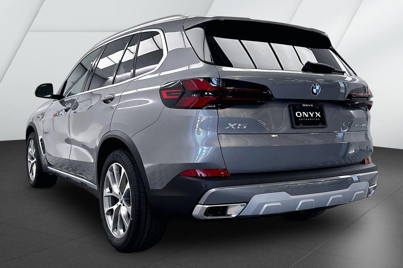 New 2026 Skyscraper Grey Metallic BMW xDrive40i image 9