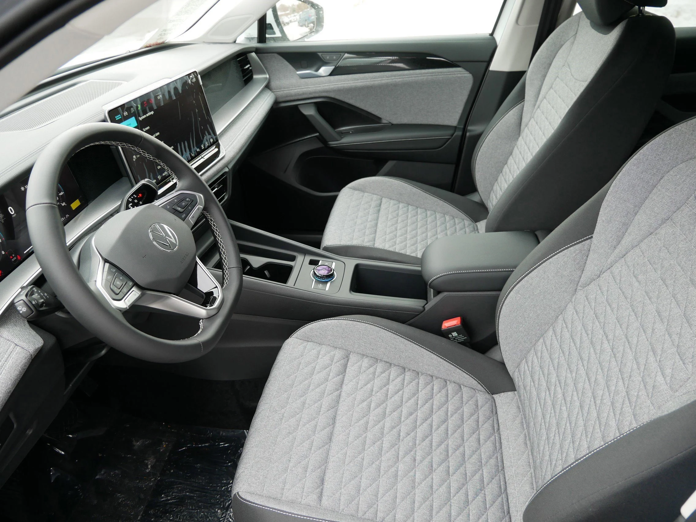 New 2026 Platinum Gray Metallic Volkswagen S image 7