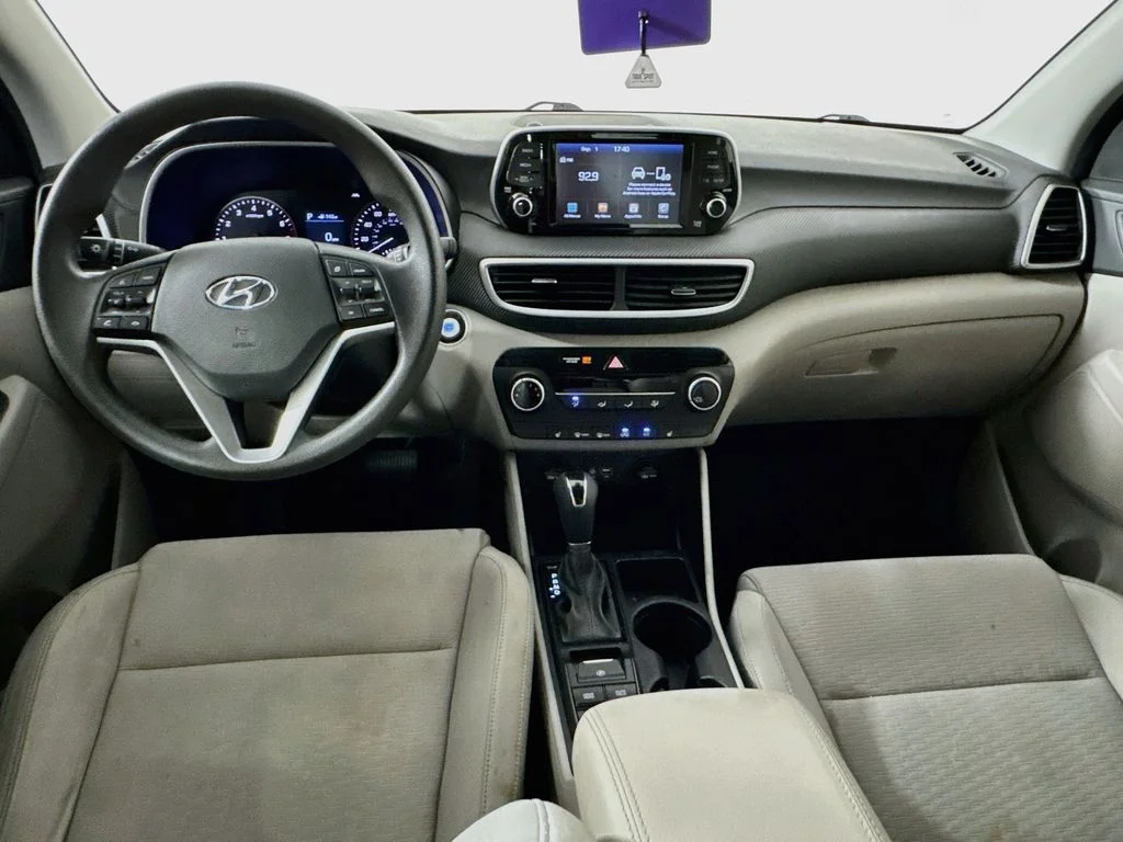Used 2019 White Hyundai Value image 26