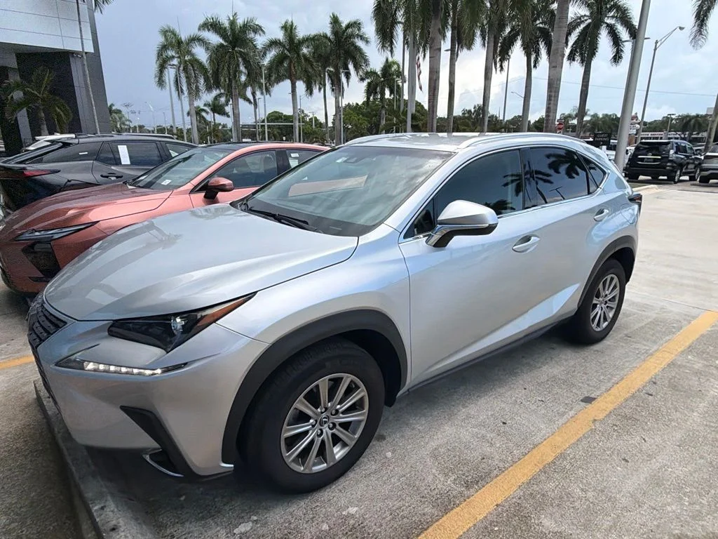 Used 2018 Silver Lexus 300 Base image 9