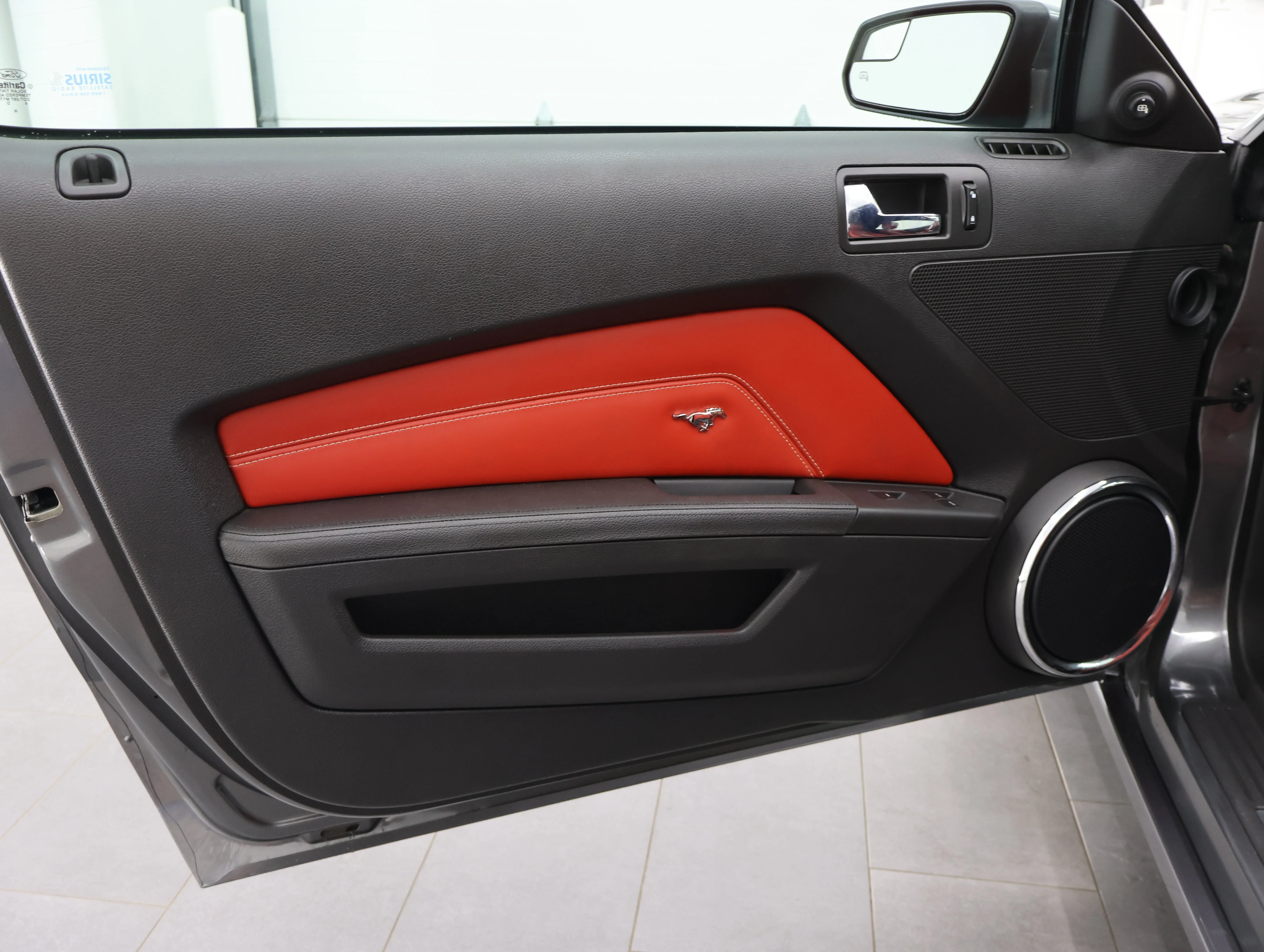 Used 2014 Sterling Gray Metallic Ford GT Premium image 33