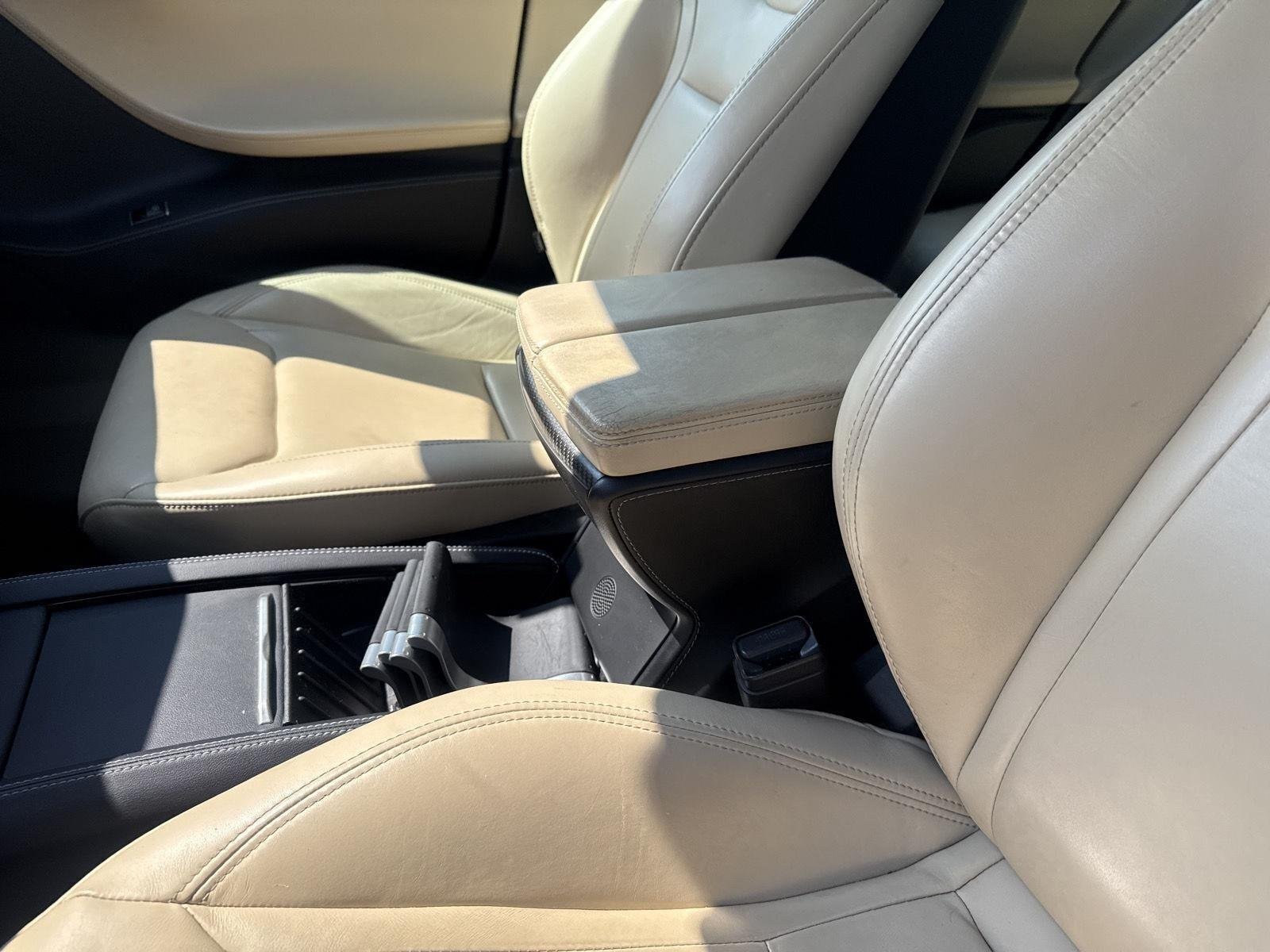 Used 2016 Titanium Metallic Tesla 90D image 19