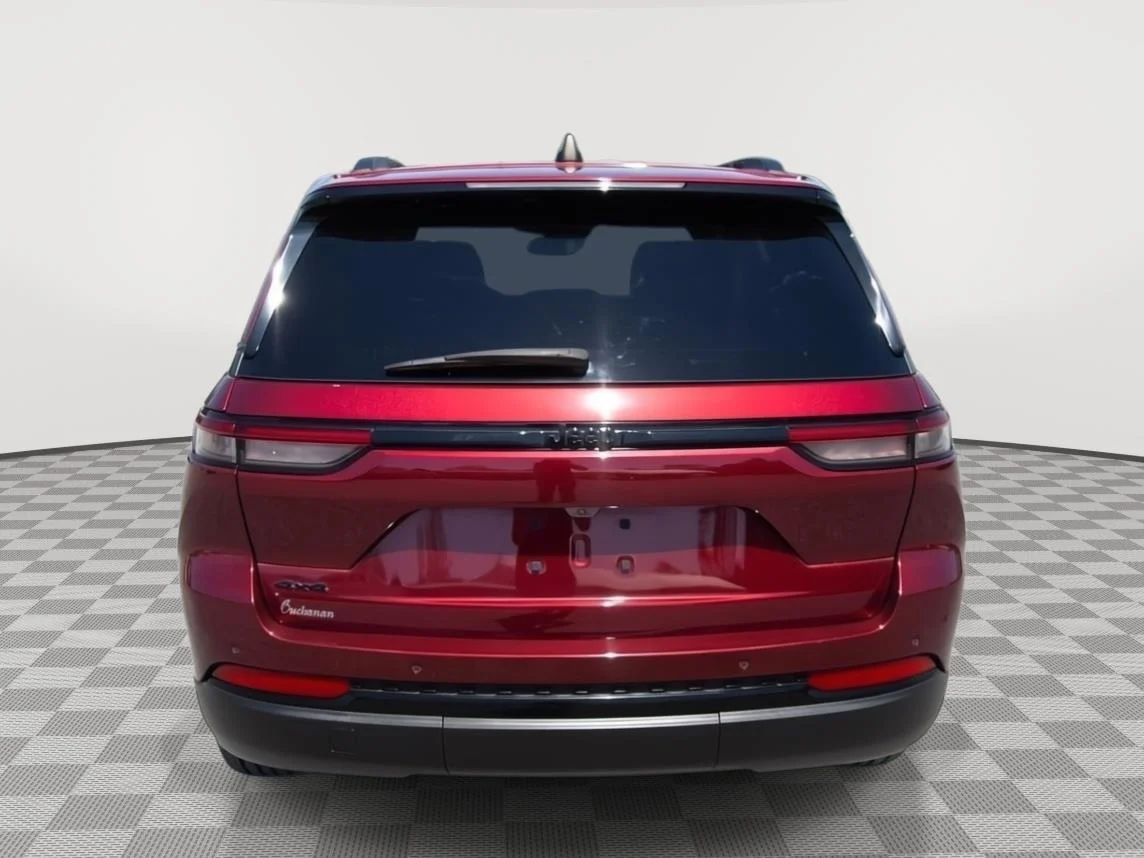 Used 2023 Velvet Red Pearlcoat Jeep Altitude image 6