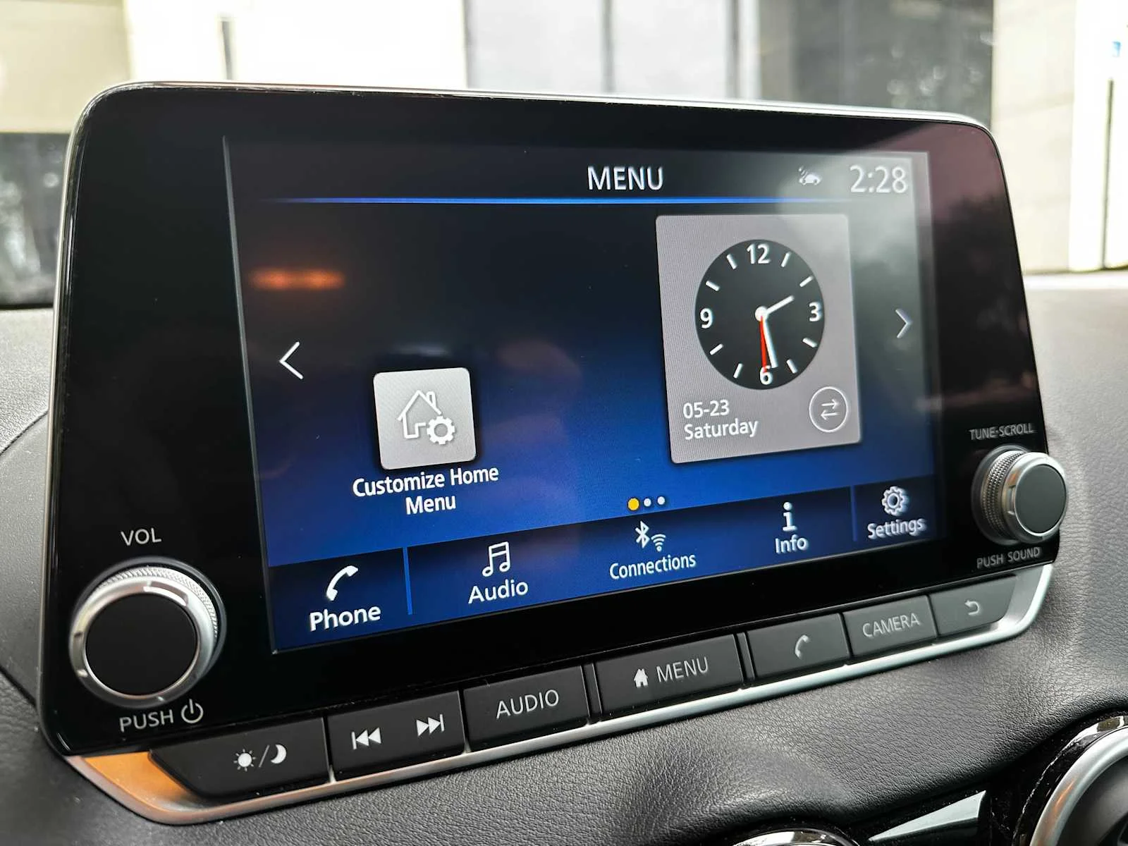Used 2025  Nissan SR image 11