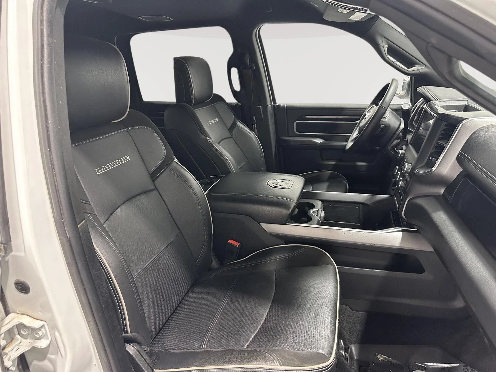 Used 2022 Bright White Clearcoat Ram Laramie image 25
